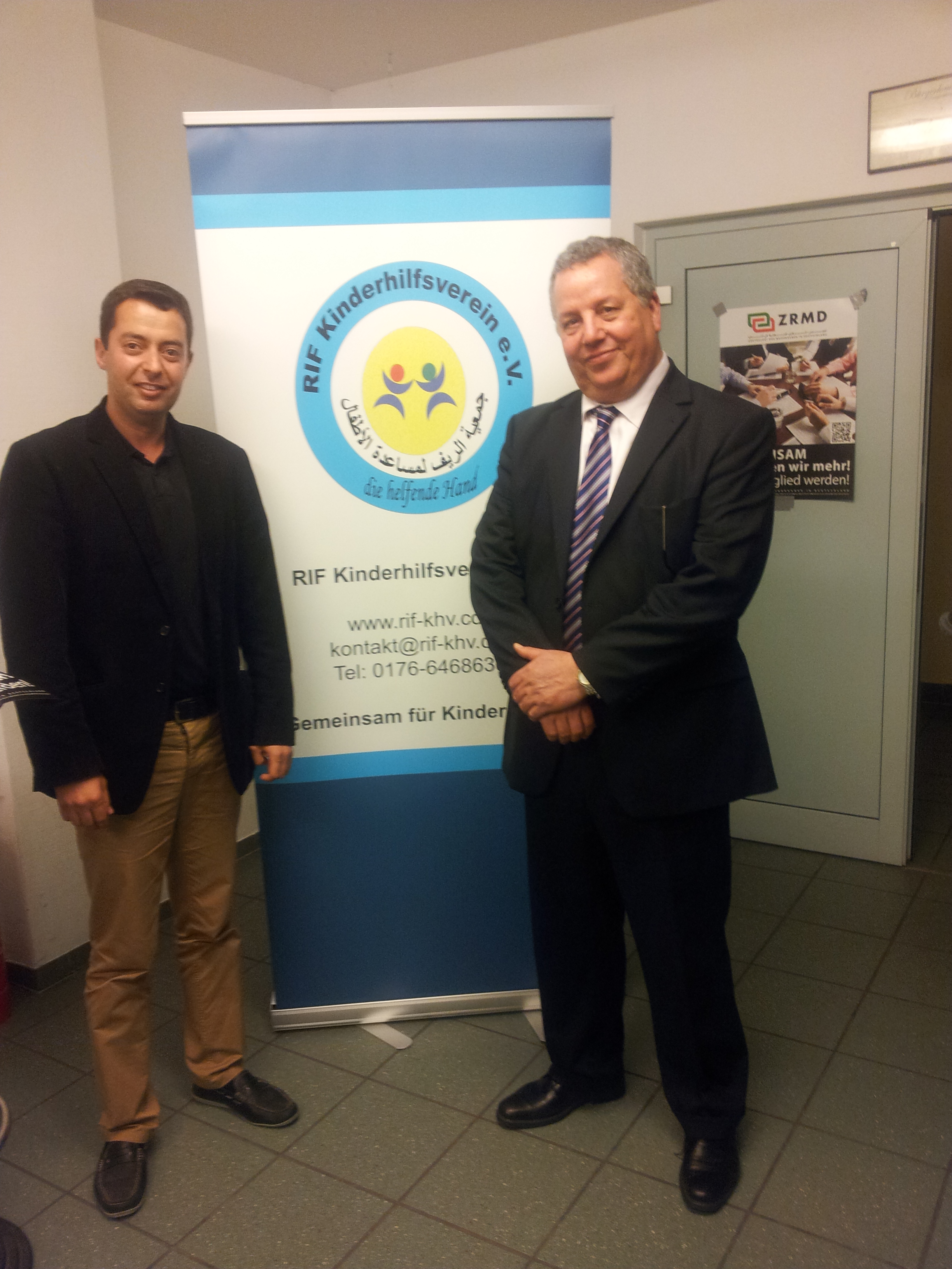 Vereinsvorstand Nabih Toaouri mit dem marokkanischen Generalkonsul